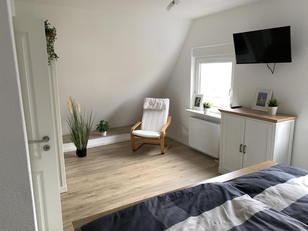 Neu! Schickes Und Modernes Ferienhaus Ant Zingel Krummhörn Exterior foto