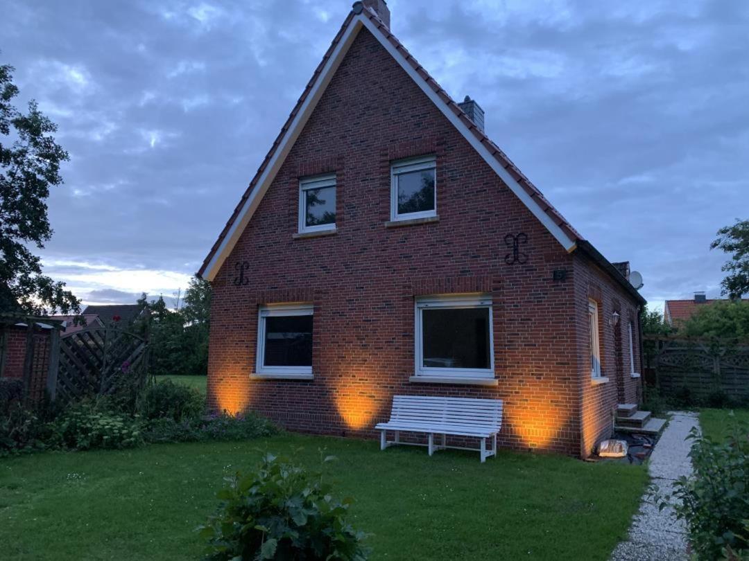 Neu! Schickes Und Modernes Ferienhaus Ant Zingel Krummhörn Exterior foto